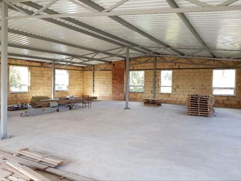 комерційна за адресою Чорновола вул., 80