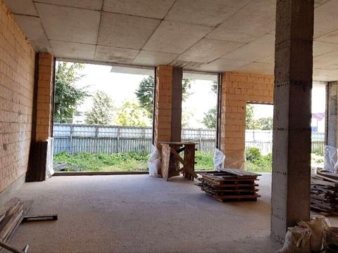 комерційна за адресою Чорновола вул., 80