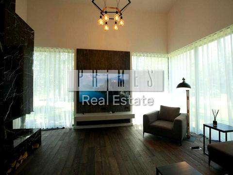 будинок за адресою Набережна вул.