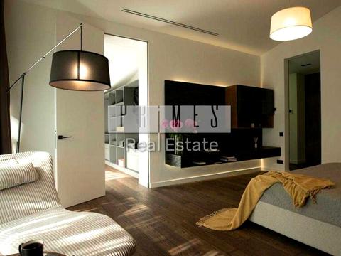 будинок за адресою Набережна вул.