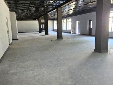 комерційна за адресою Данила Галицького вул., 70