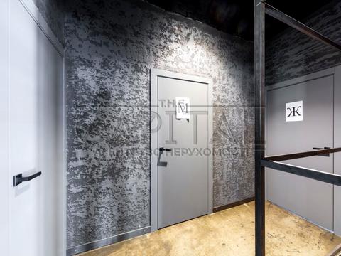 комерційна за адресою Київ, вул. В'ячеслава Чорновола, 18д