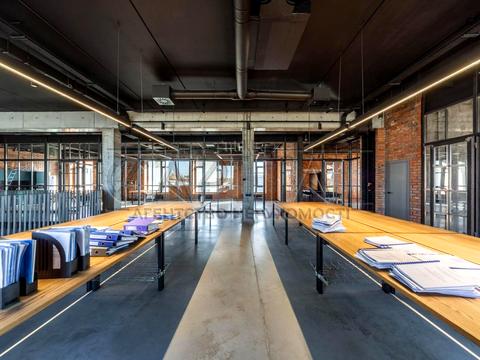 комерційна за адресою Київ, вул. В'ячеслава Чорновола, 18д