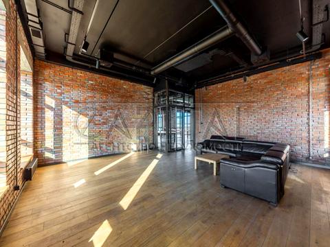 комерційна за адресою Київ, вул. В'ячеслава Чорновола, 18д