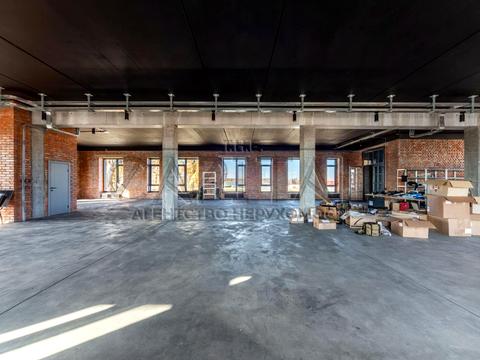 комерційна за адресою Київ, вул. В'ячеслава Чорновола, 18д