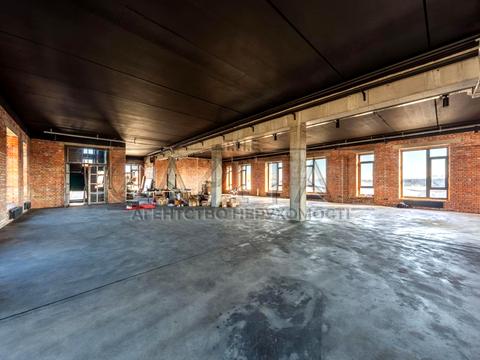 комерційна за адресою Київ, вул. В'ячеслава Чорновола, 18д