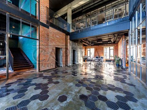 комерційна за адресою Київ, вул. В'ячеслава Чорновола, 18д