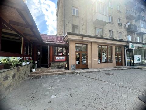 комерційна за адресою Руська вул., 27