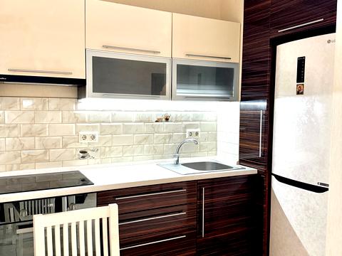 квартира за адресою Автозаводська вул., 29-А