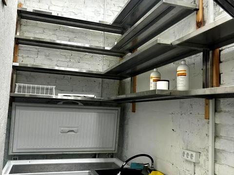 комерційна за адресою Костянтинівська вул., 16