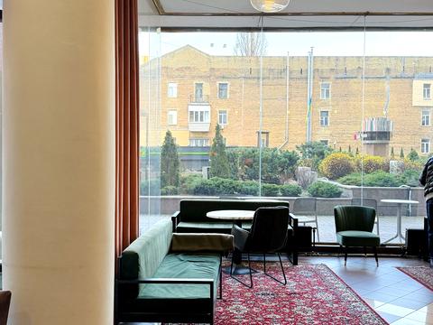 комерційна за адресою Жилянська вул., 59