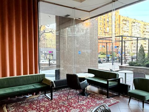 комерційна за адресою Жилянська вул., 59