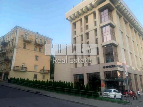 комерційна за адресою Костельна вул., 5