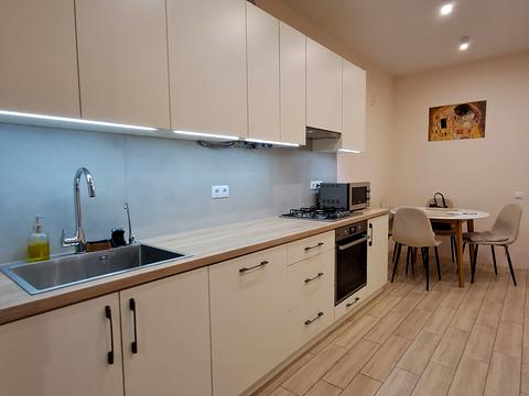 квартира по адресу Космичная ул., 3