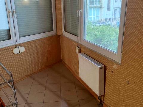 комерційна за адресою Степана Бандери вул. (), 2