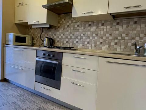 квартира за адресою Богдана Хмельницького бульв., 11