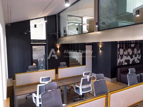 коммерческая по адресу Панаса Мирного ул., 8