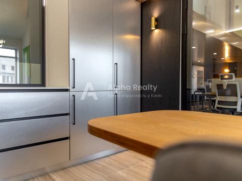 коммерческая по адресу Панаса Мирного ул., 8