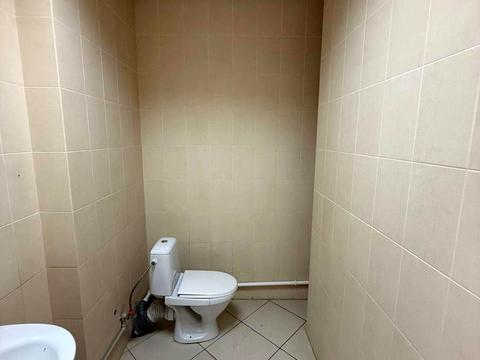 комерційна за адресою Незалежності вул., 10