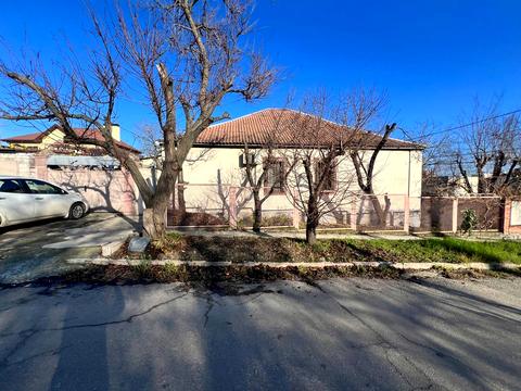 дом по адресу Уездная ул., 4