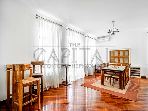 коммерческая по адресу вул. Большая Васильковская, 18