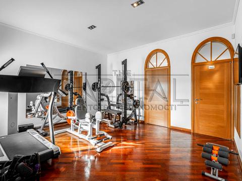 коммерческая по адресу вул. Большая Васильковская, 18