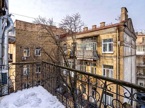 коммерческая по адресу вул. Большая Васильковская, 18