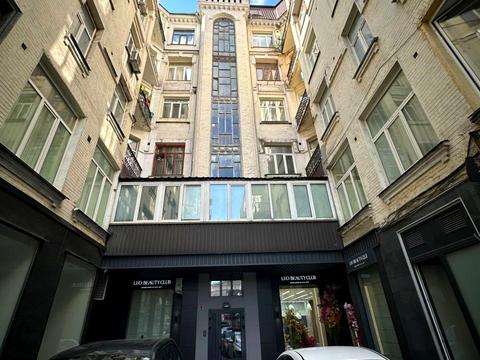 коммерческая по адресу вул. Большая Васильковская, 18