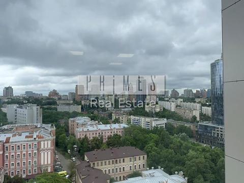 комерційна за адресою Шовковична вул., 42/44