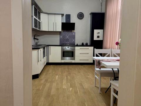 квартира за адресою Василя Симоненка вул., 4