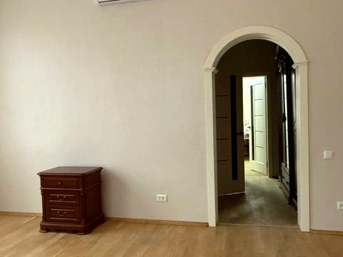 квартира за адресою Василя Симоненка вул., 4