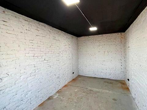 комерційна за адресою калуш, 1