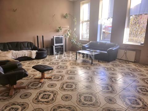 будинок за адресою Квітнева вул., 1