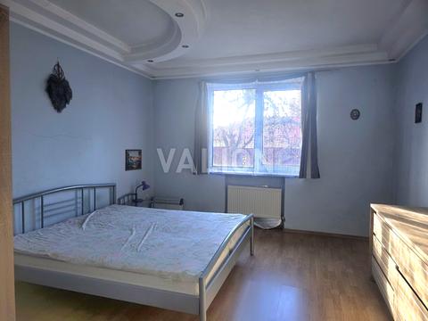 будинок за адресою Квітнева вул., 1