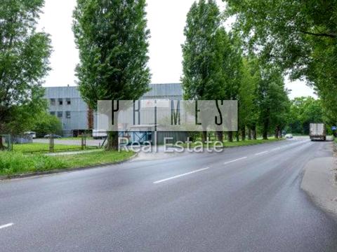 коммерческая по адресу Лісова ул., 4