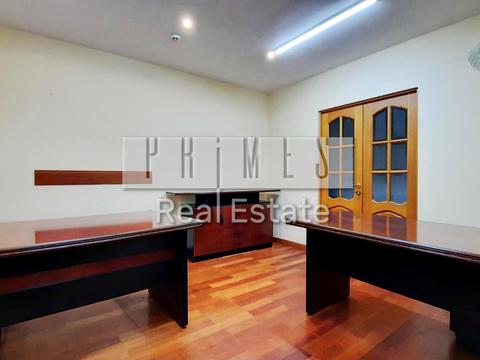 комерційна за адресою Верховинна вул., 9