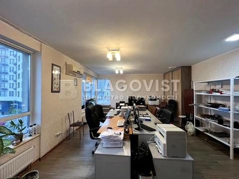 комерційна за адресою Зарічна вул., 1-Г