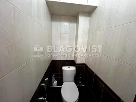 комерційна за адресою Зарічна вул., 1-Г