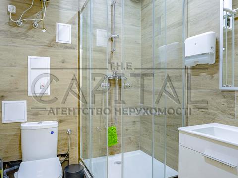 комерційна за адресою Дніпровська набережна вул., 18-А