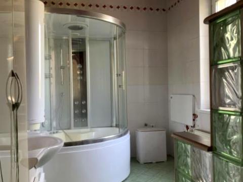 будинок за адресою Коротка