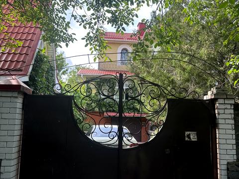 дом по адресу Коротка