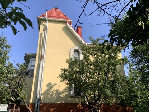 будинок за адресою Коротка