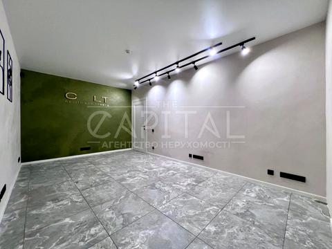 комерційна за адресою Князів Острозьких вул. (Московська), 41/8