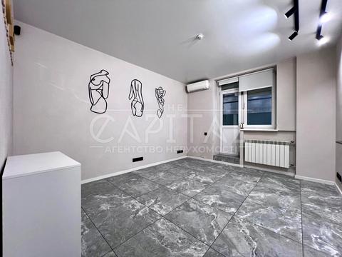 комерційна за адресою Князів Острозьких вул. (Московська), 41/8