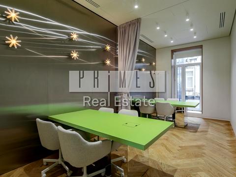 комерційна за адресою Жилянська вул., 5