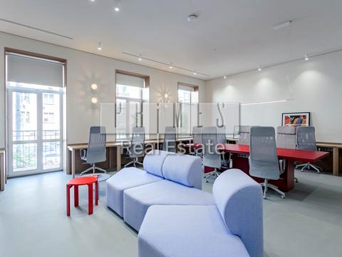 комерційна за адресою Жилянська вул., 5