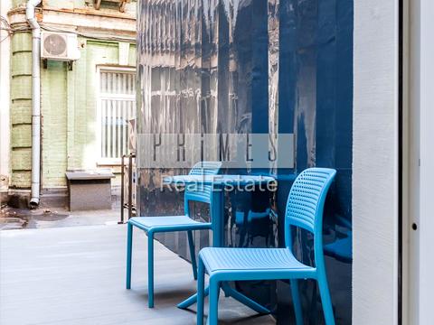 комерційна за адресою Жилянська вул., 5