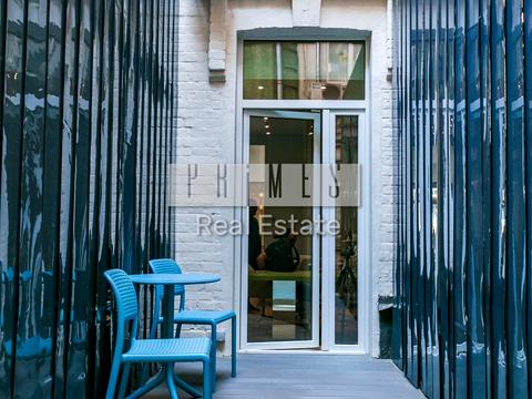 комерційна за адресою Жилянська вул., 5