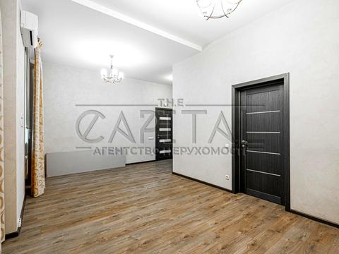 комерційна за адресою Воздвиженська вул., 42