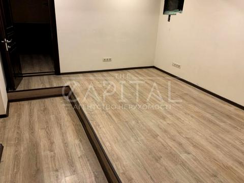 комерційна за адресою Софіївська вул., 16